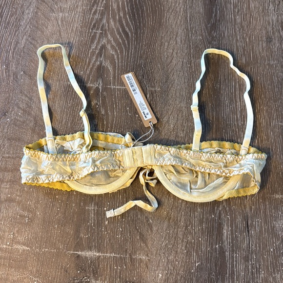 Skims Romance Balconette Bra, Size 34B - Picture 4 of 8